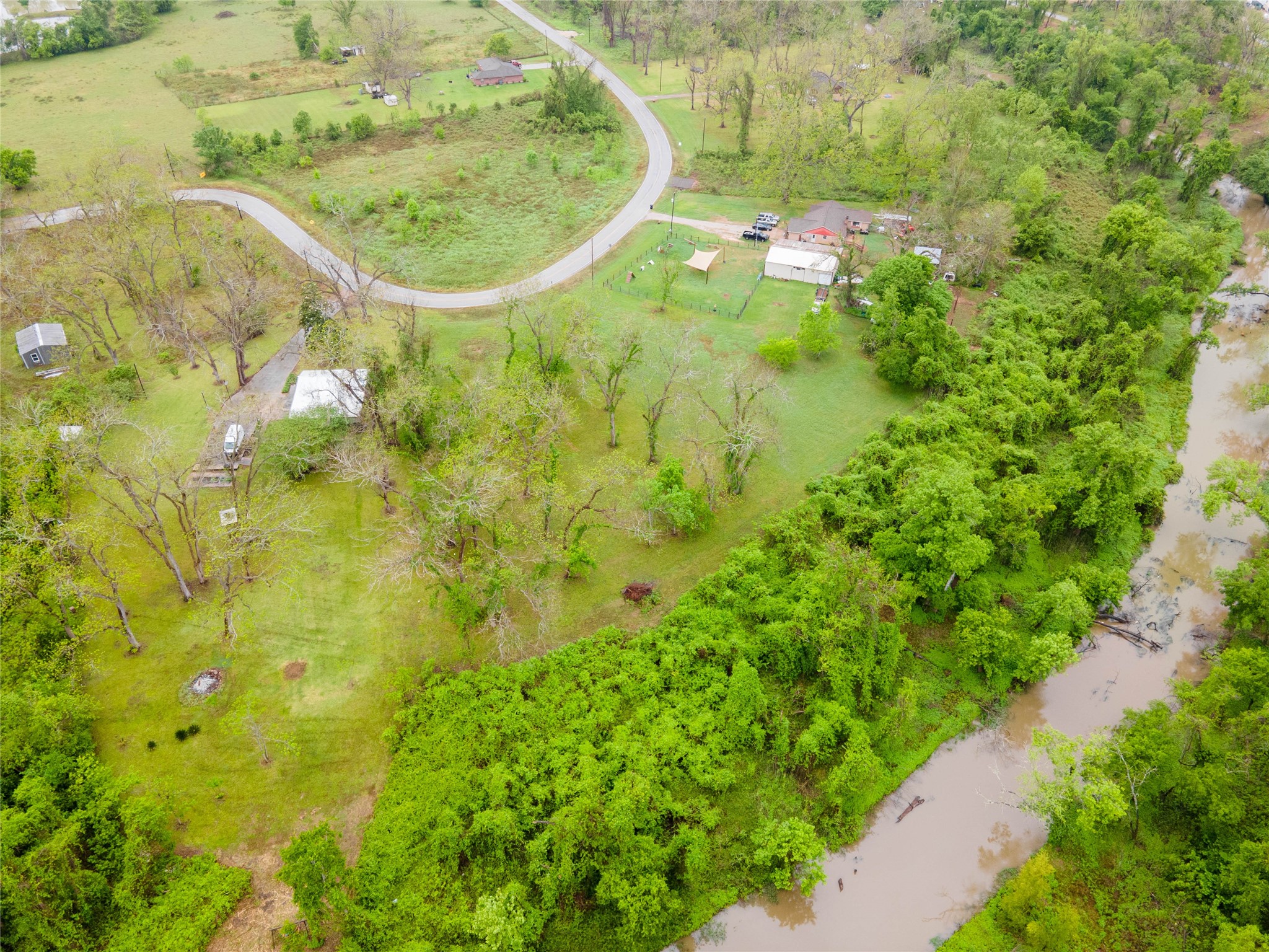 1026 Colony Drive Angleton, TX 77515 - Photo 6 of 12