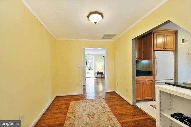 7705 Schelhorn Road Alexandria, VA 22306 - Photo 11 of 29 Dining Room