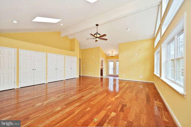 7705 Schelhorn Road Alexandria, VA 22306 - Photo 17 of 29 Family Room
