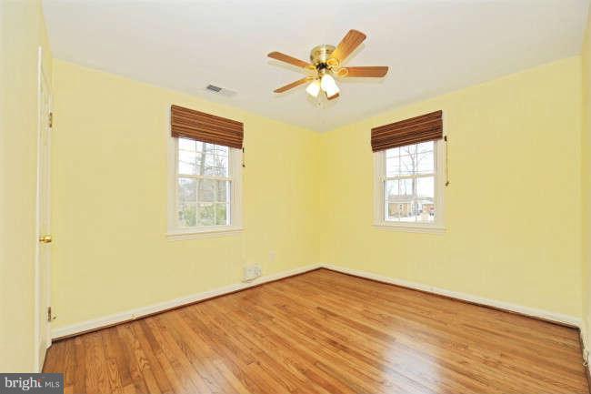 7705 Schelhorn Road Alexandria, VA 22306 - Photo 19 of 29 Bedroom