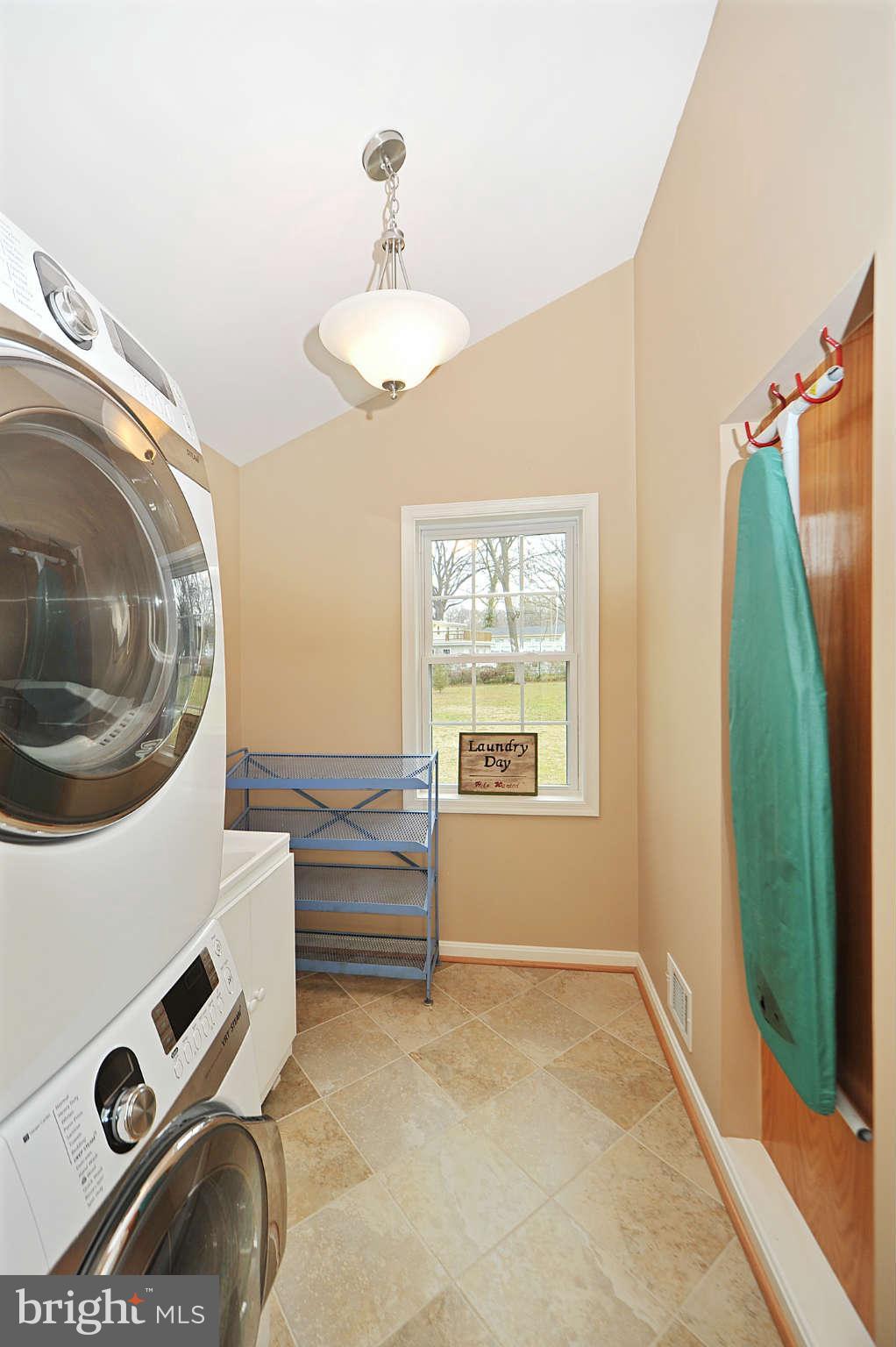7705 Schelhorn Road Alexandria, VA 22306 - Photo 24 of 29 Interior (General)