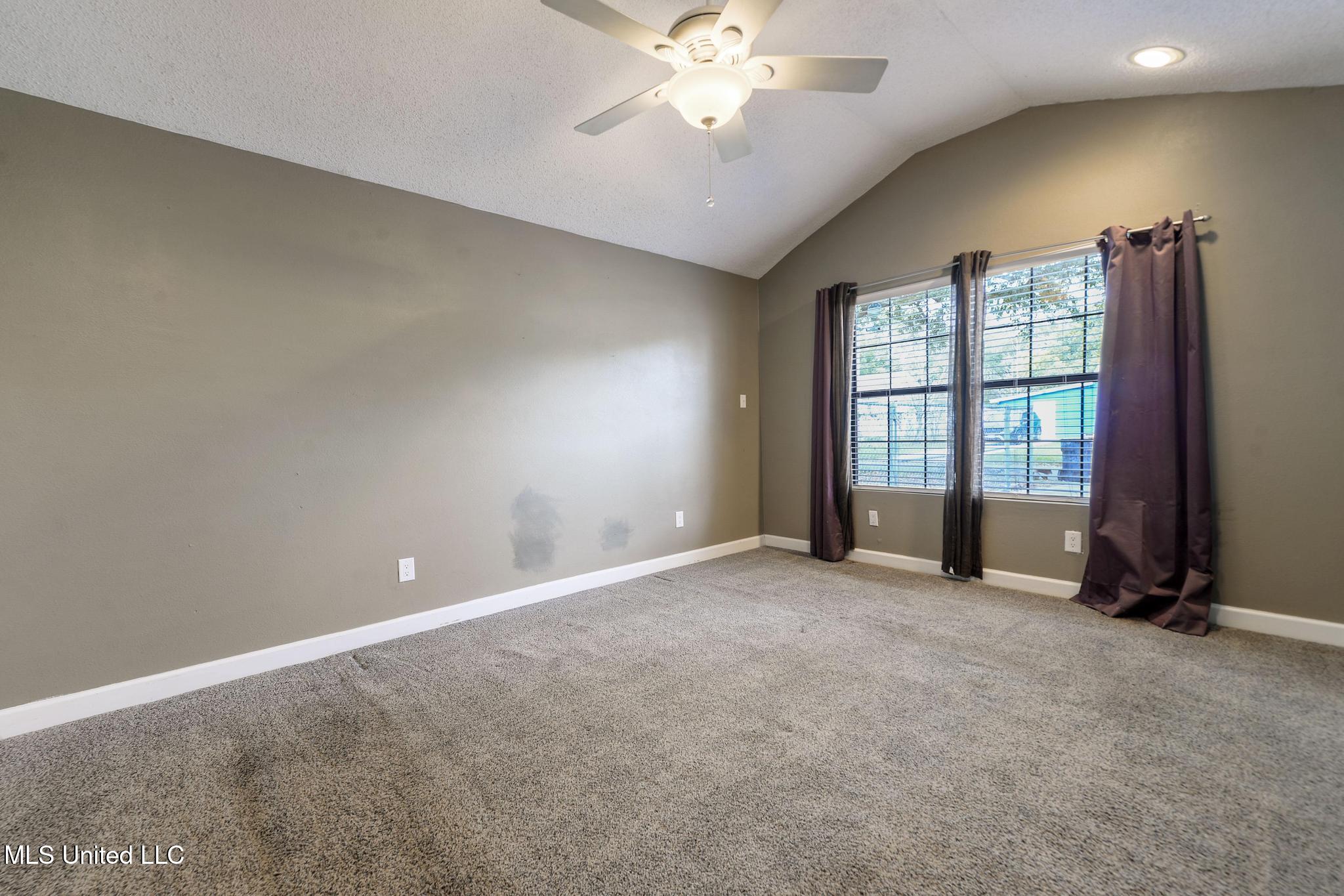 1705 14th Street Pascagoula, MS 39567 - Photo 11 of 36 011