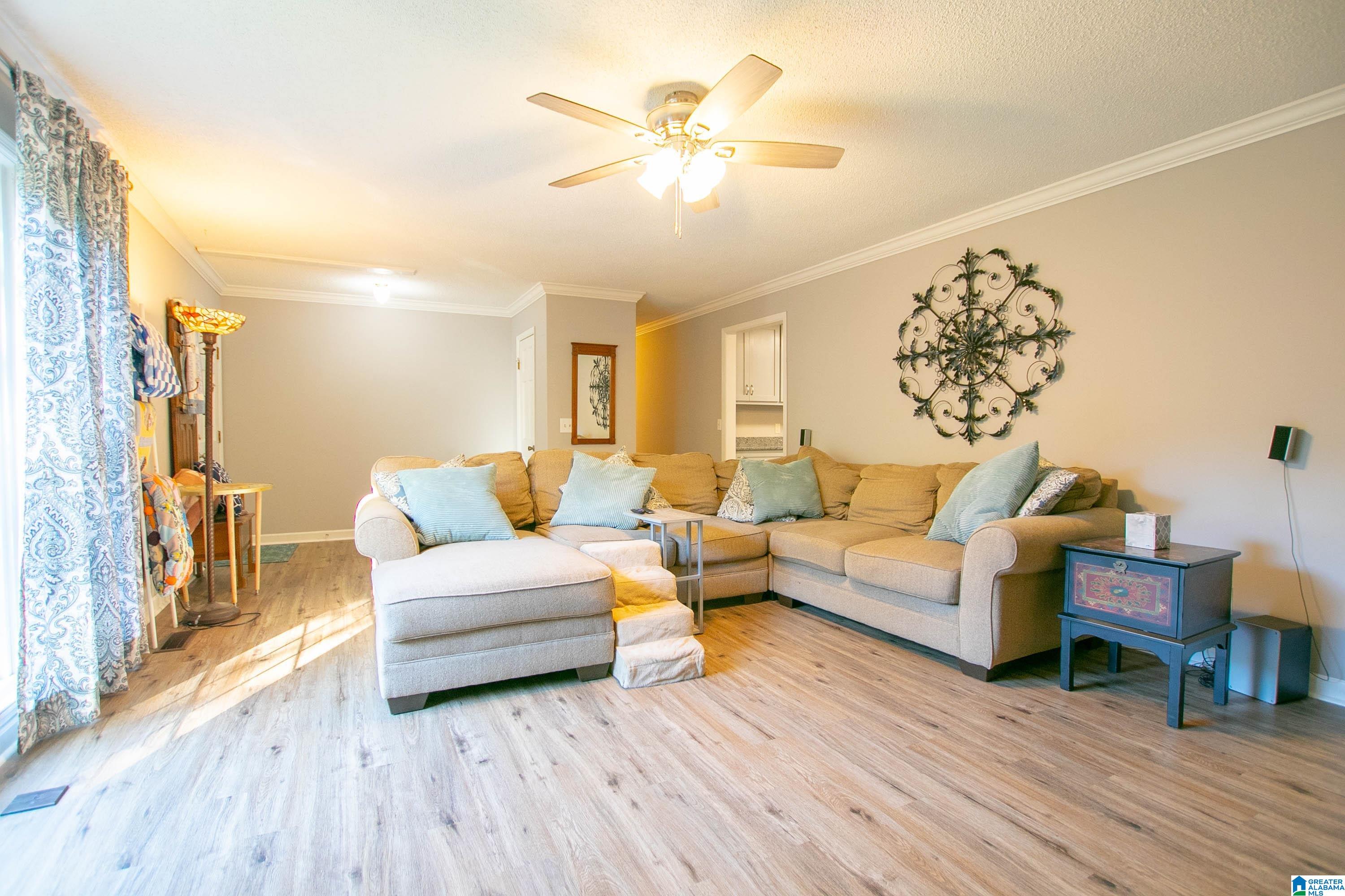 811 Sunshine Avenue Oneonta, AL 35121 - Photo 14 of 49