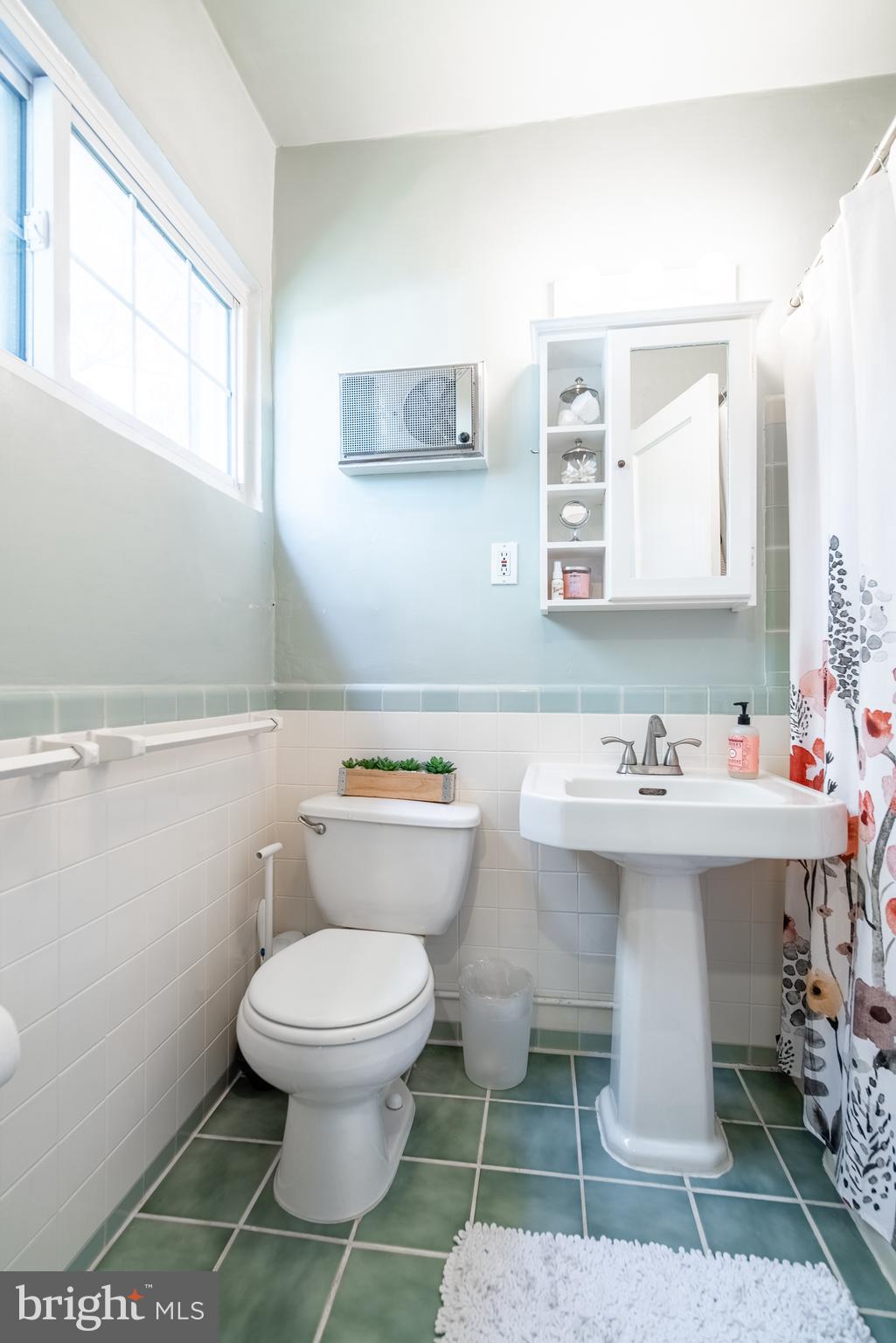 3228 Gunston Road Alexandria, VA 22302 - Photo 25 of 28 Gallery Image 25