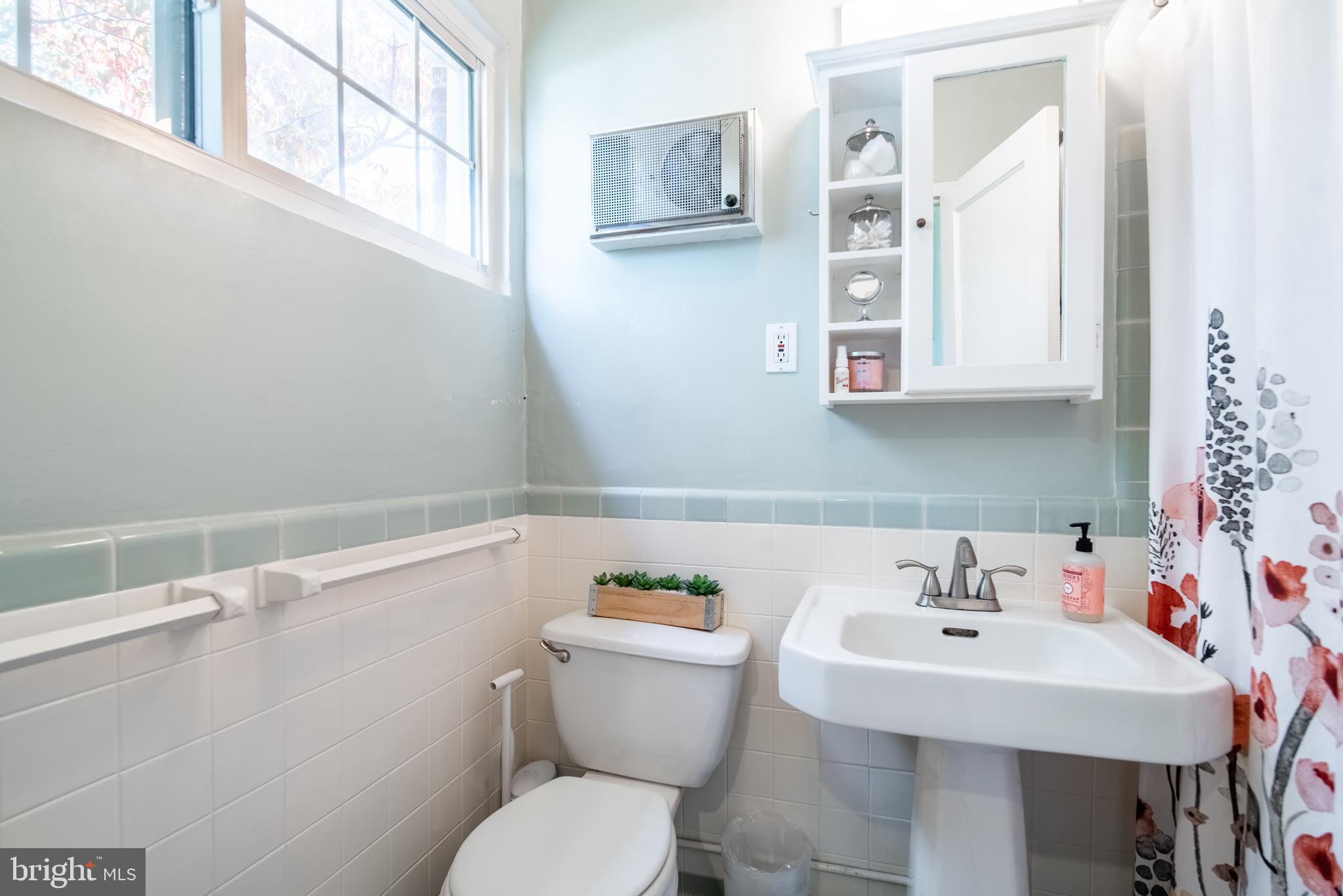3228 Gunston Road Alexandria, VA 22302 - Photo 26 of 28 Gallery Image 26