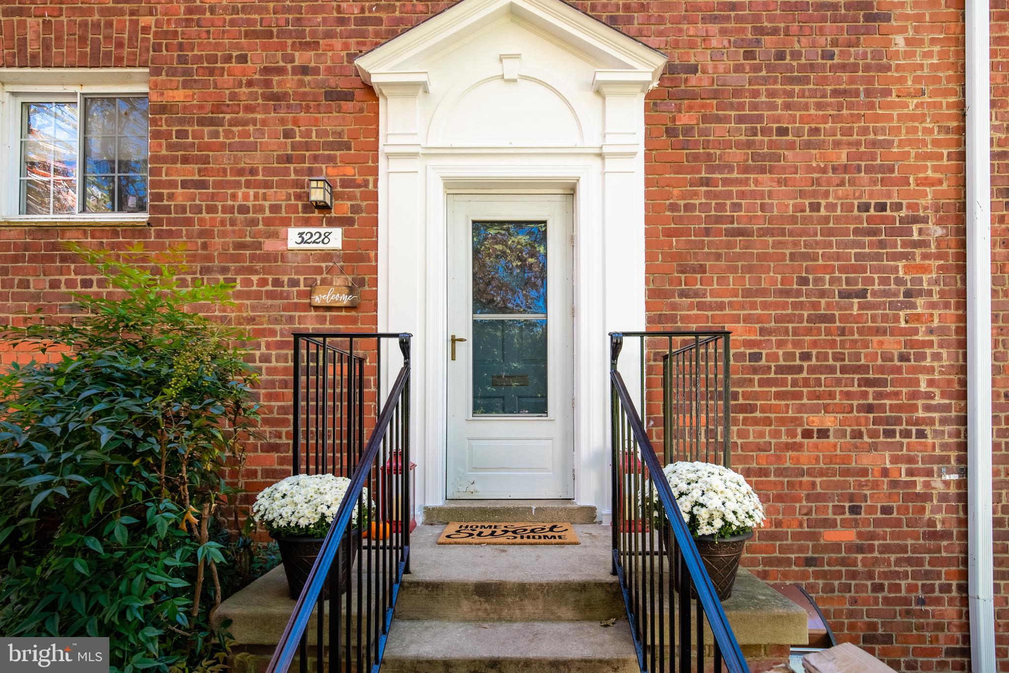 3228 Gunston Road Alexandria, VA 22302 - Photo 7 of 28 Gallery Image 7