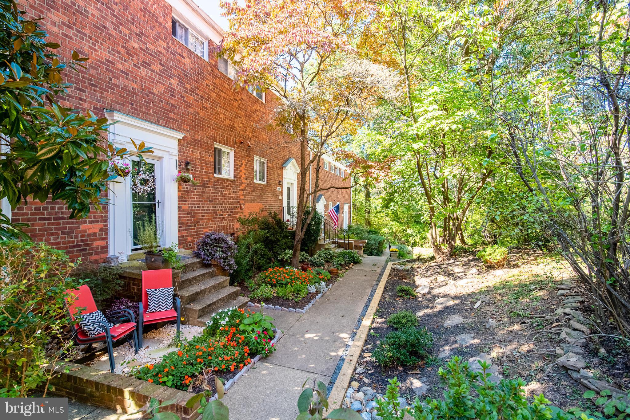 3228 Gunston Road Alexandria, VA 22302 - Photo 8 of 28 Gallery Image 8