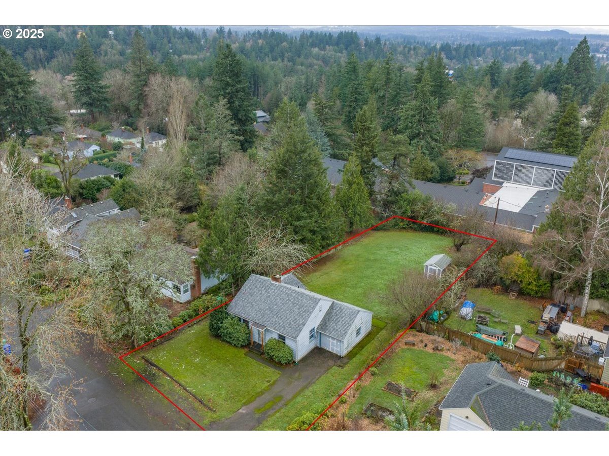 4729 Southwest 31st Drive Portland, OR 97239 - Photo 27 of 28