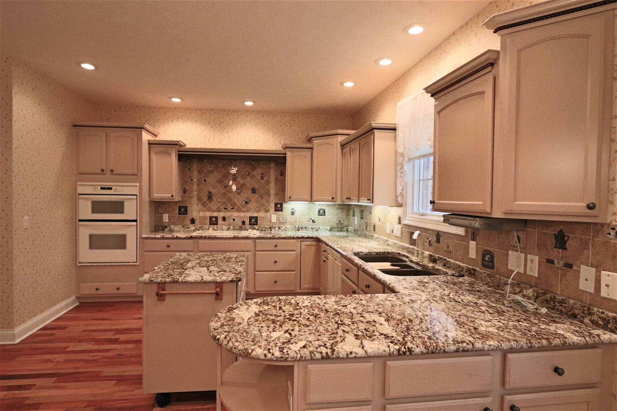 1412 Indian Hills Road Monticello, IN 47960 - Photo 13 of 35