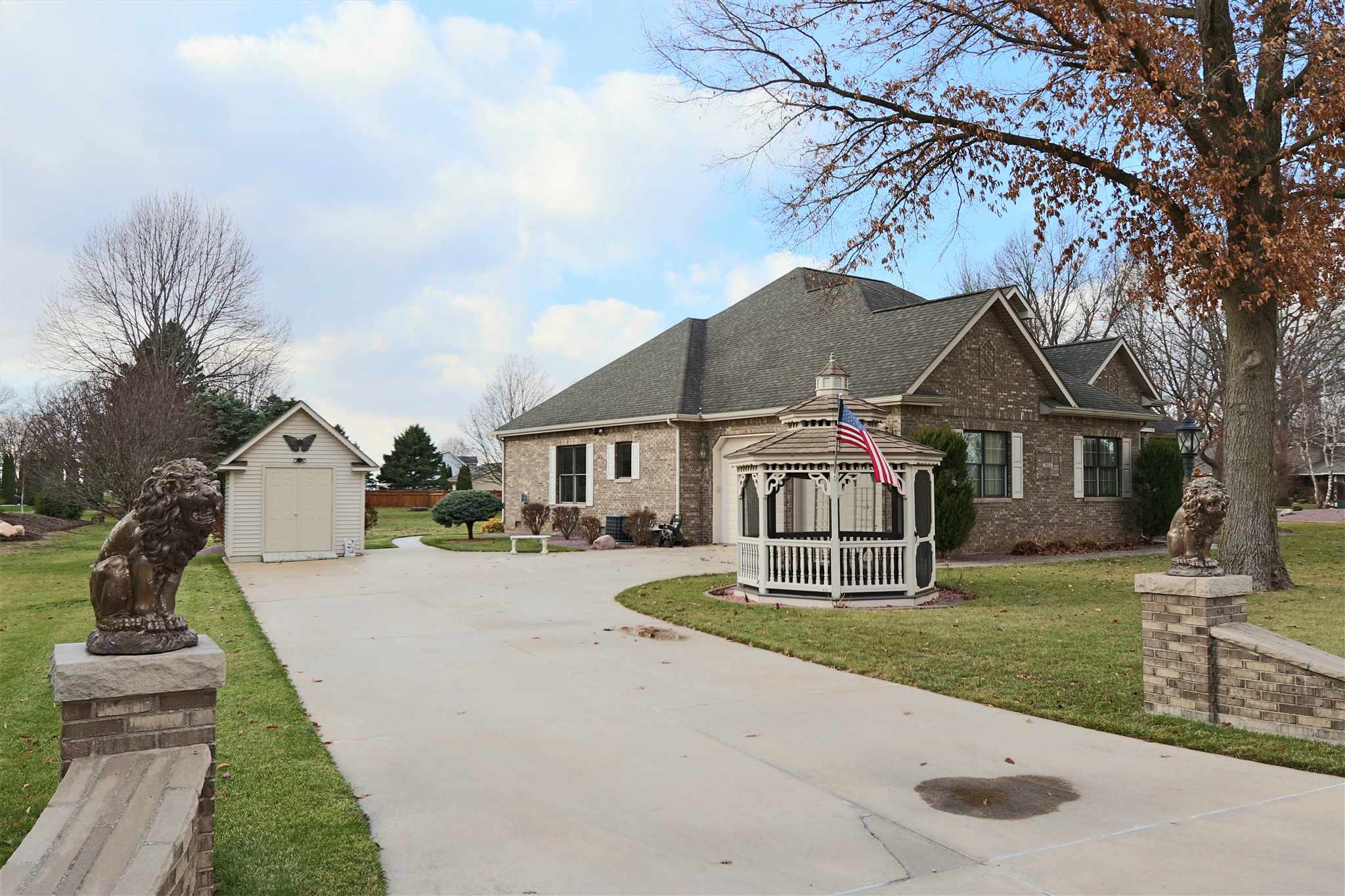 1412 Indian Hills Road Monticello, IN 47960 - Photo 3 of 35