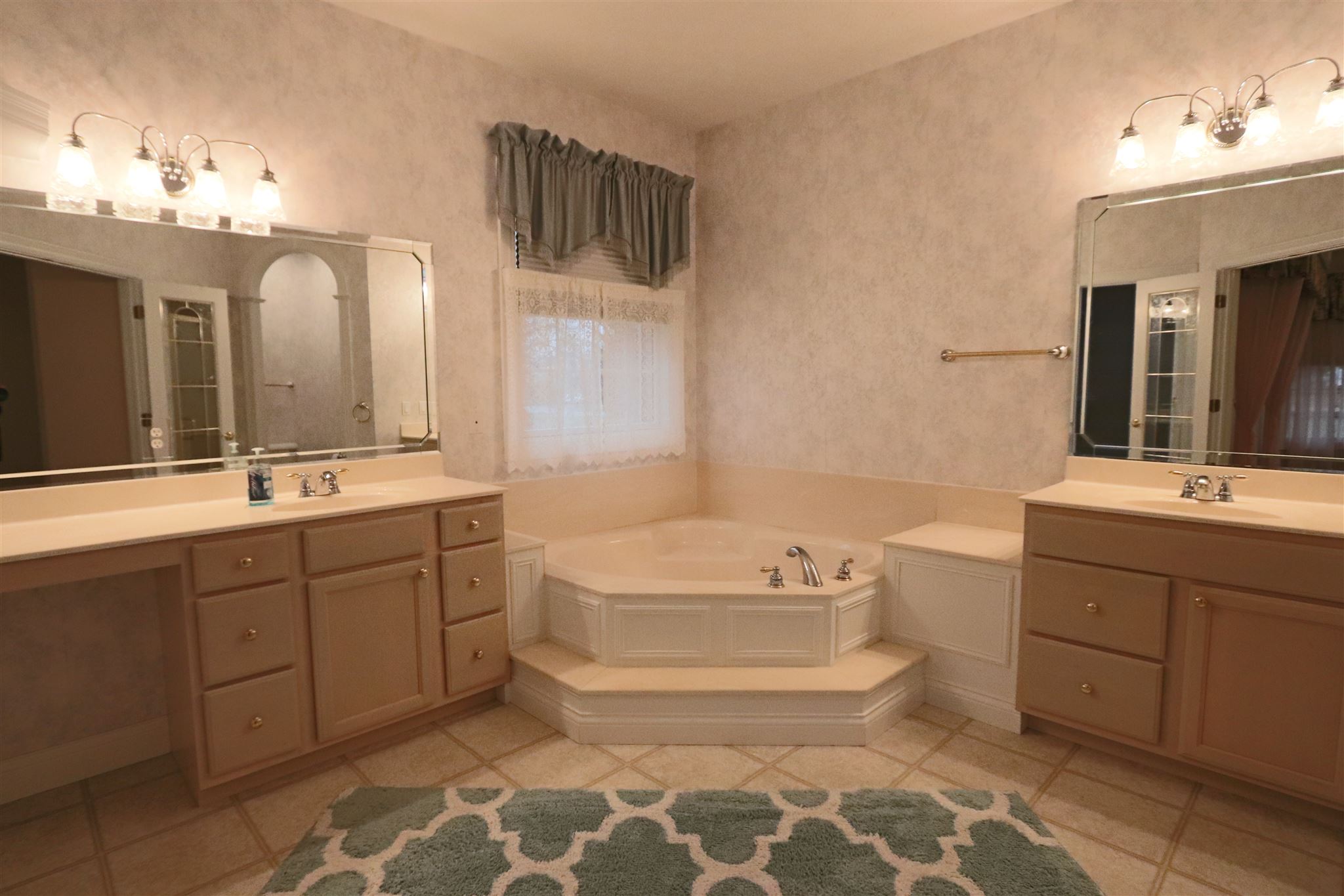 1412 Indian Hills Road Monticello, IN 47960 - Photo 26 of 35