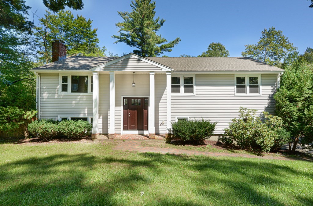 10 Institute Road North Grafton, MA 01536 - Photo 1 of 36 Gallery Image 1