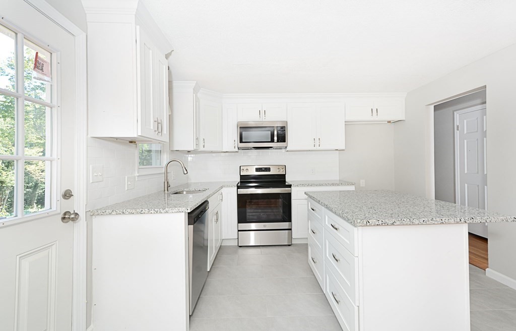 10 Institute Road North Grafton, MA 01536 - Photo 13 of 36 Gallery Image 13