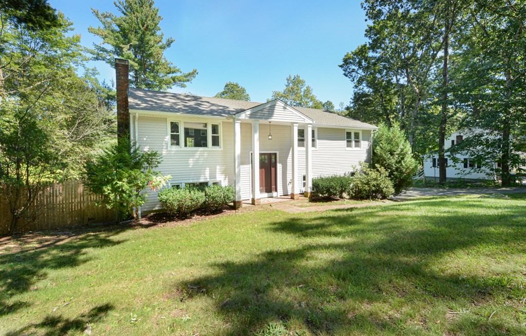 10 Institute Road North Grafton, MA 01536 - Photo 2 of 36 Gallery Image 2
