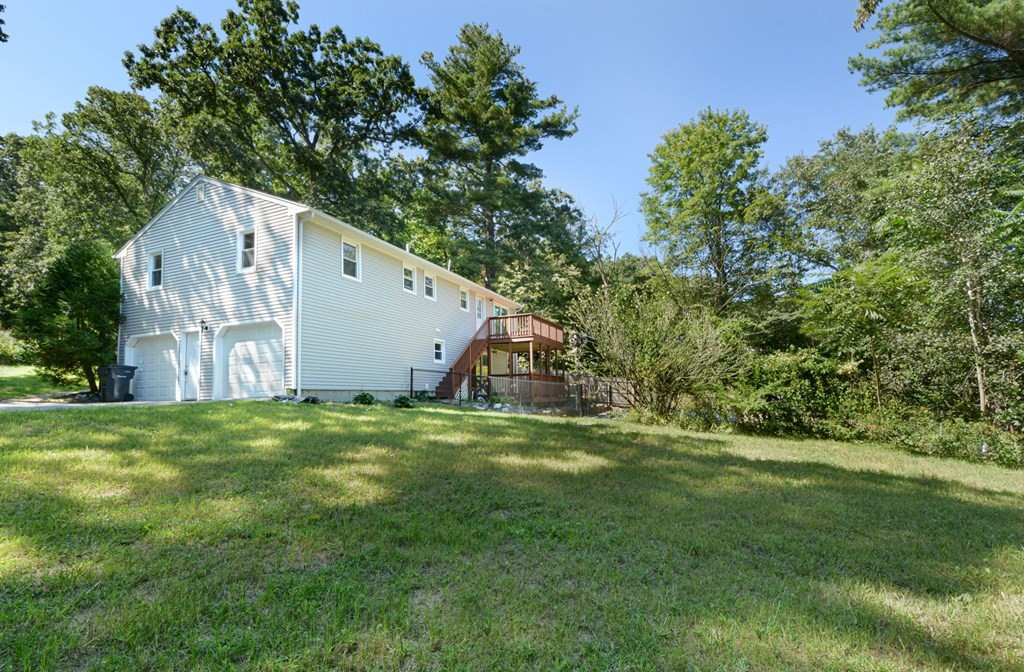 10 Institute Road North Grafton, MA 01536 - Photo 3 of 36 Gallery Image 3