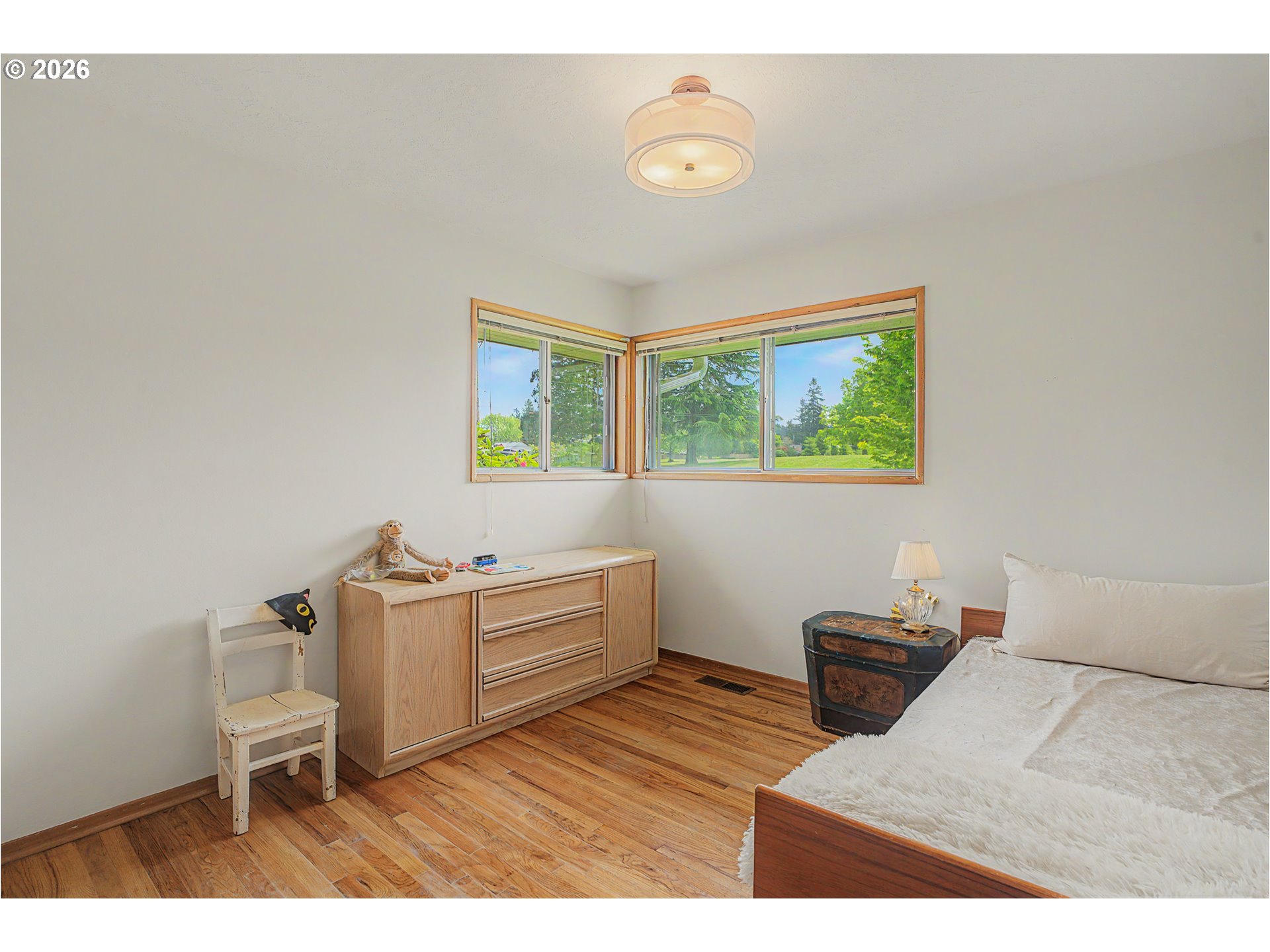 14045 Northeast Sacramento Street Portland, OR 97230 - Photo 19 of 43