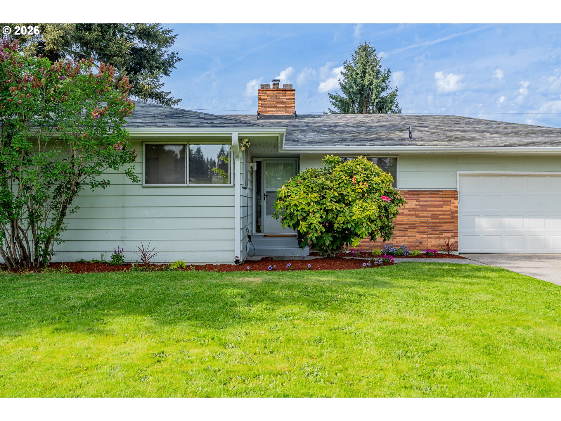 14045 Northeast Sacramento Street Portland, OR 97230 - Photo 2 of 43