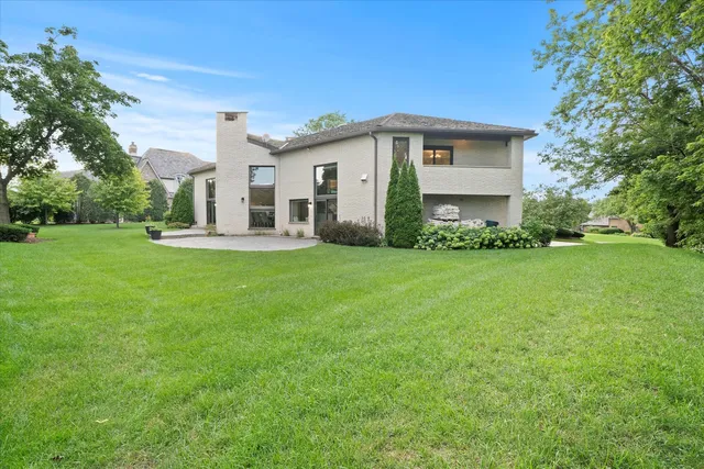 $1,999,000 | 1912 Midwest Club Parkway, Oak Brook, IL 60523