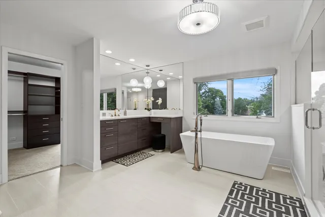 $1,999,000 | 1912 Midwest Club Parkway, Oak Brook, IL 60523