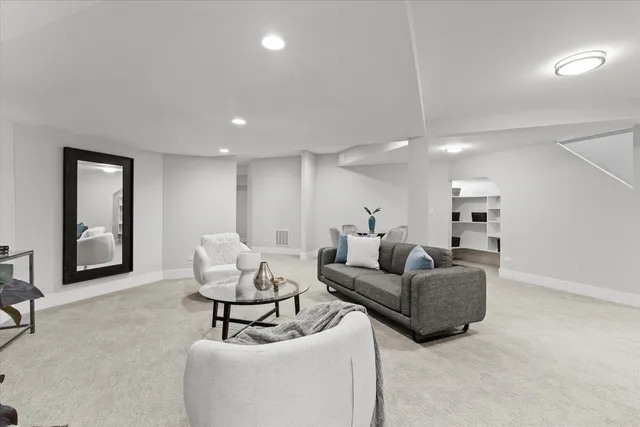 $1,999,000 | 1912 Midwest Club Parkway, Oak Brook, IL 60523