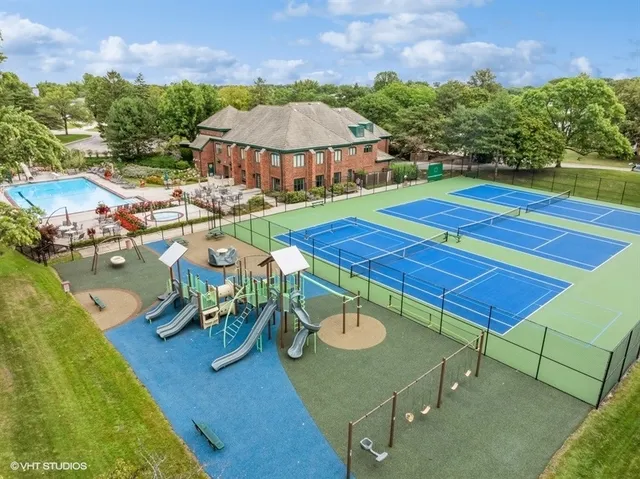 $1,999,000 | 1912 Midwest Club Parkway, Oak Brook, IL 60523