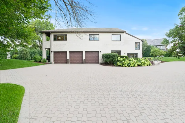 $1,999,000 | 1912 Midwest Club Parkway, Oak Brook, IL 60523