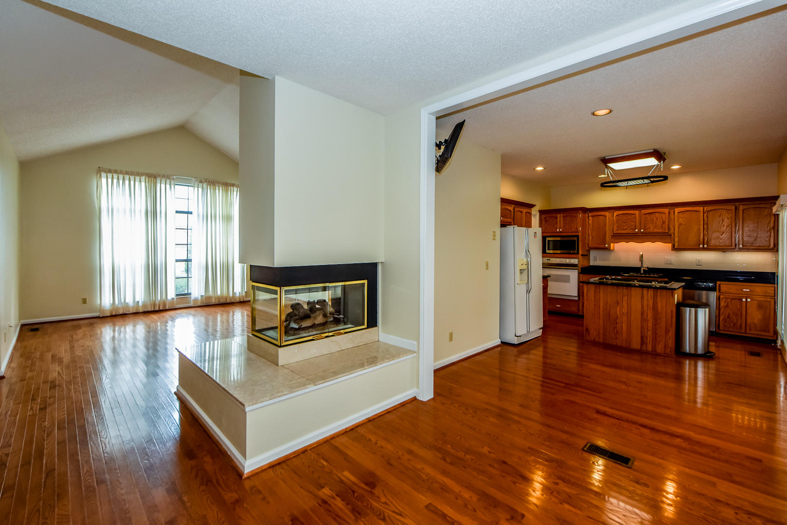 1885 Crest Road Maryville, TN 37804 - Photo 5 of 23 Gas Fireplace