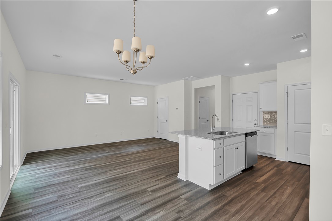 204 Brown Circle Easley, SC 29642 - Photo 7 of 18