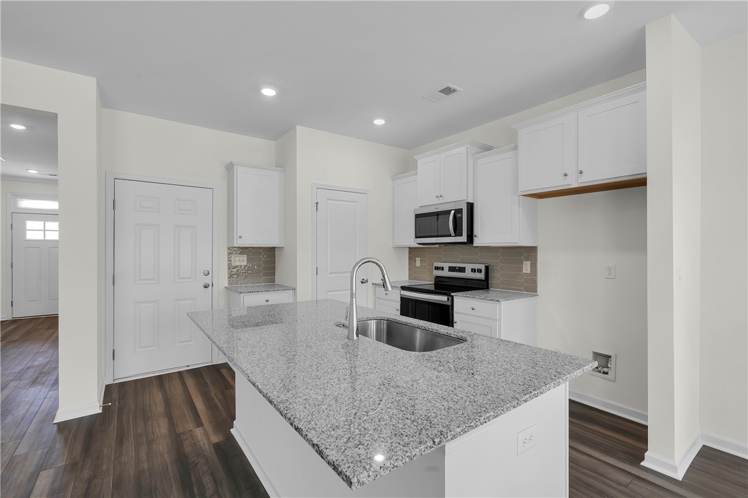 204 Brown Circle Easley, SC 29642 - Photo 8 of 18