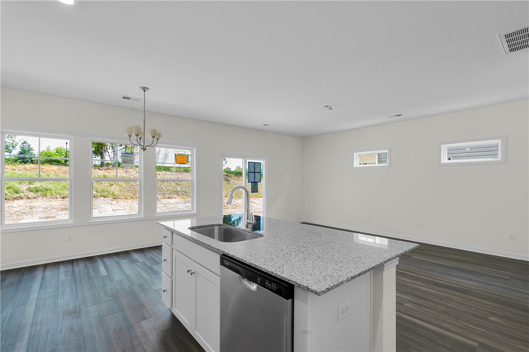 204 Brown Circle Easley, SC 29642 - Photo 9 of 18