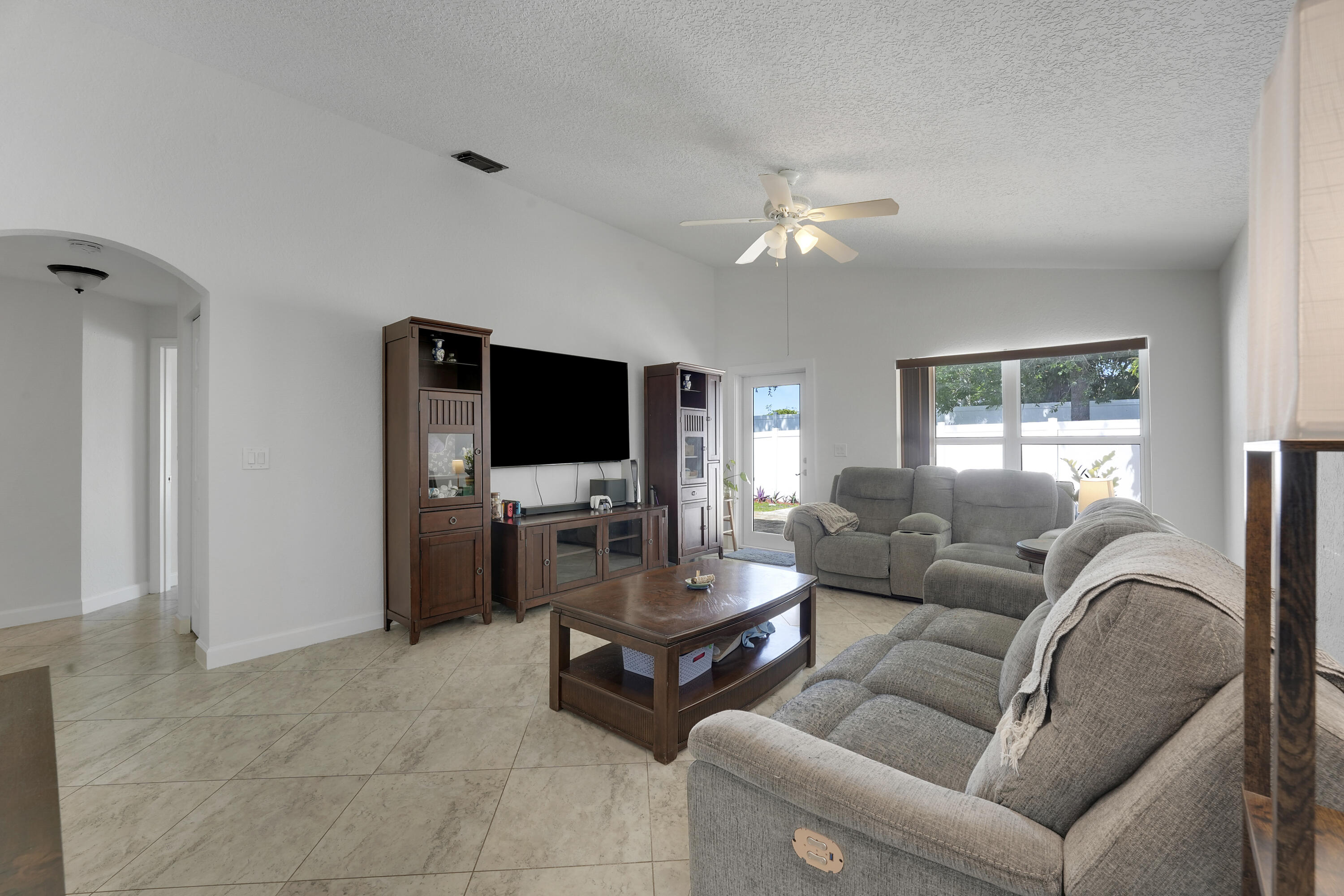 1017 Fosters Mill Road Boynton Beach, FL 33436 - Photo 23 of 44 House-11