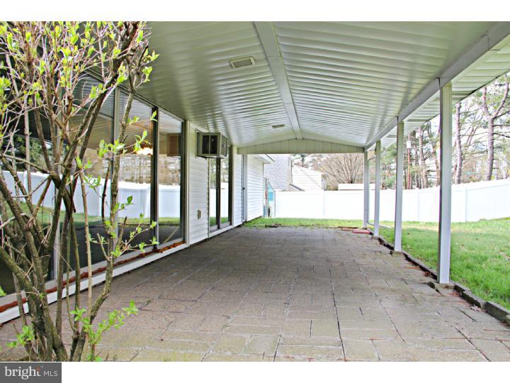 11 Four Leaf Road Levittown, PA 19056 - Photo 3 of 24