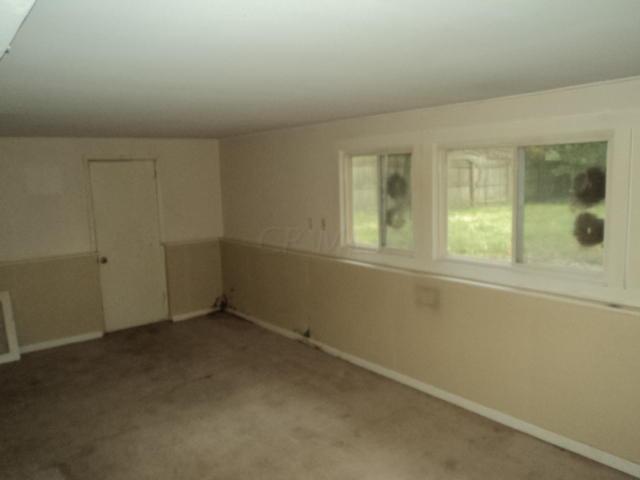 1163 Lockwood Road Columbus, OH 43227 - Photo 3 of 10