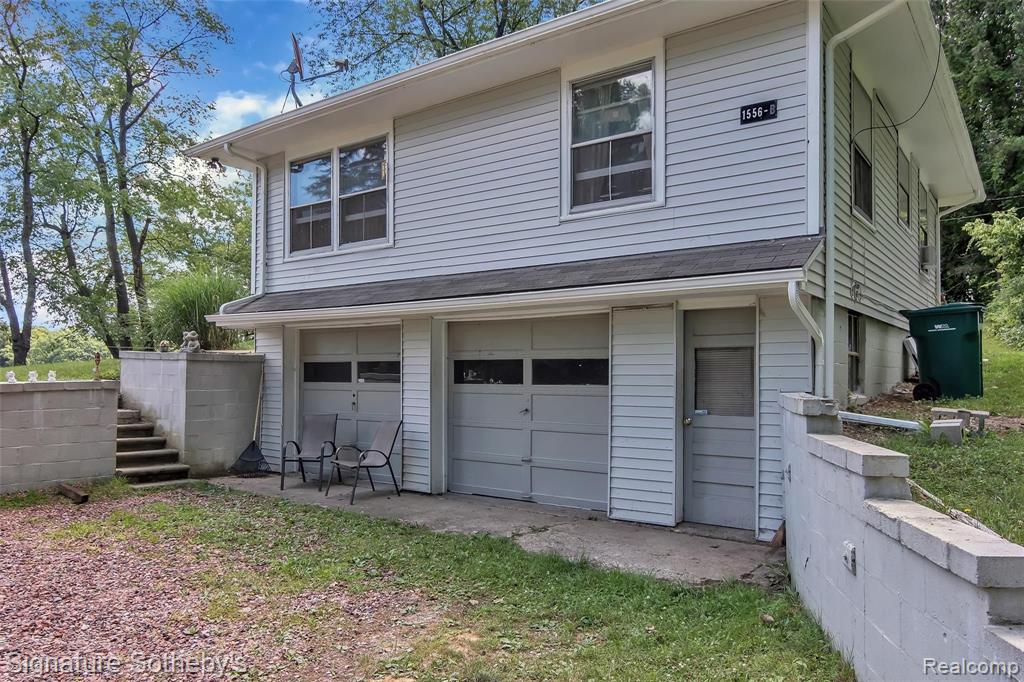 1556 Rochester Road Leonard, MI 48367 - Photo 43 of 51