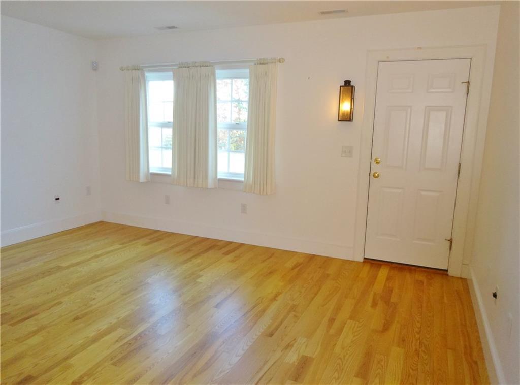 205 Chickadee Drive Bangor, ME 04401 - Photo 8 of 35 Photo