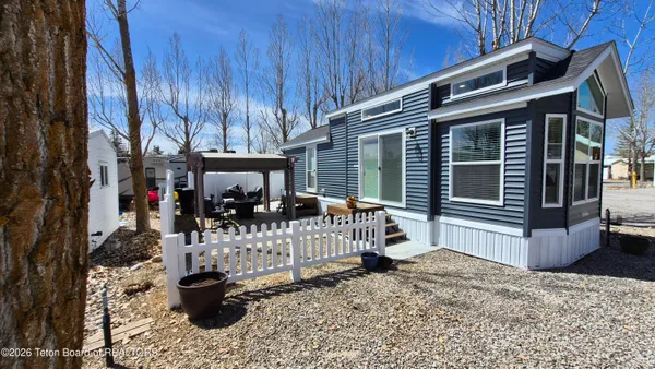 $198,000 | 38 Muleshoe Road, Unit 204, Thayne, WY 83127