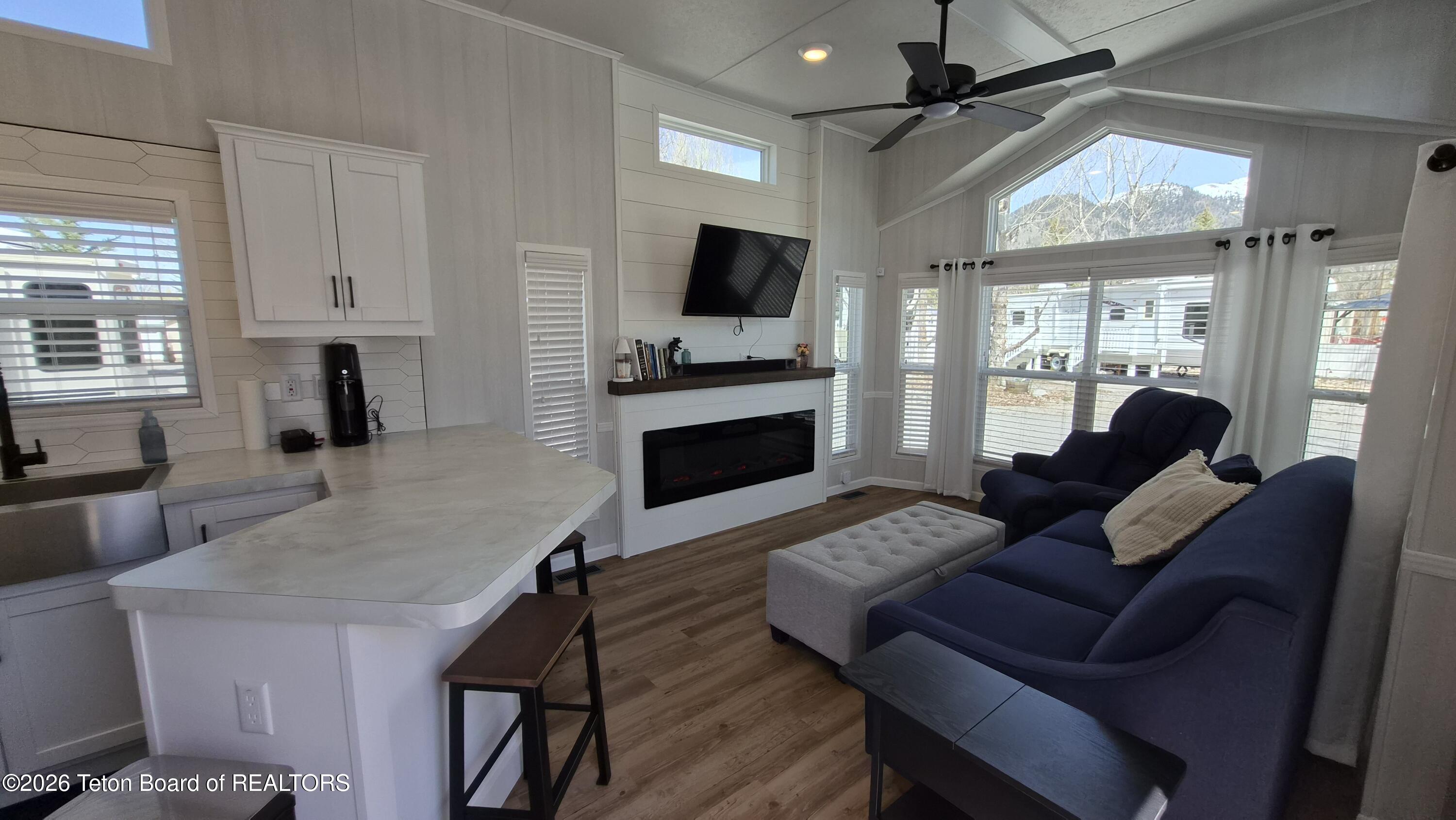 38 Muleshoe Road, Unit 204 Thayne, WY 83127 - Photo 5 of 14 20260420_141512