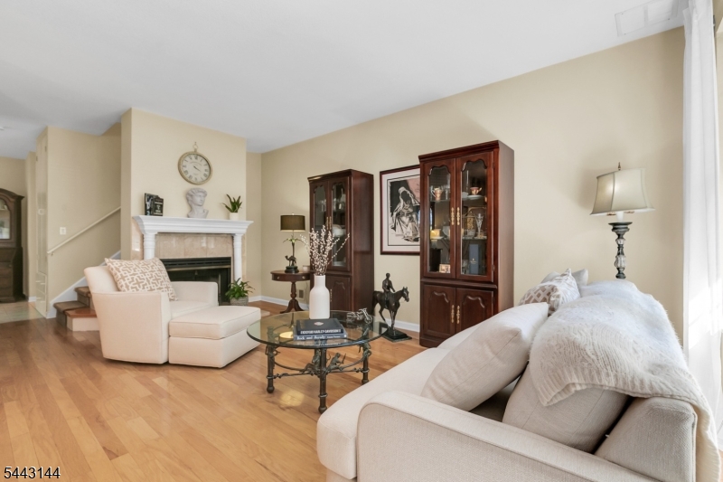 37 High Pond Lane Bedminster, NJ 07921 - Photo 7 of 36
