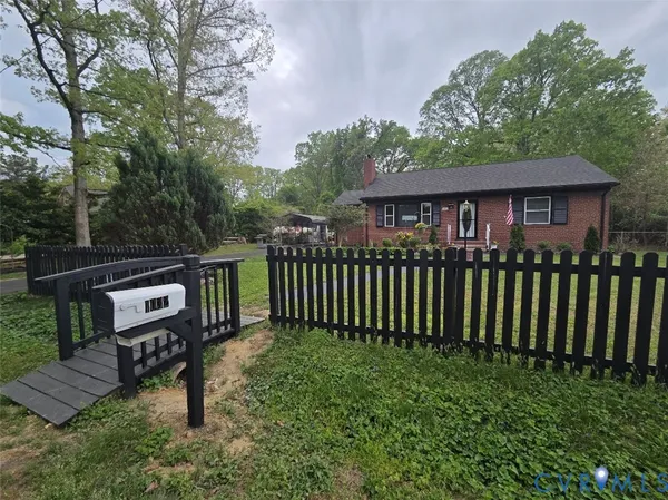 $325,000 | 1032 Circlewood Drive, Richmond, VA 23224
