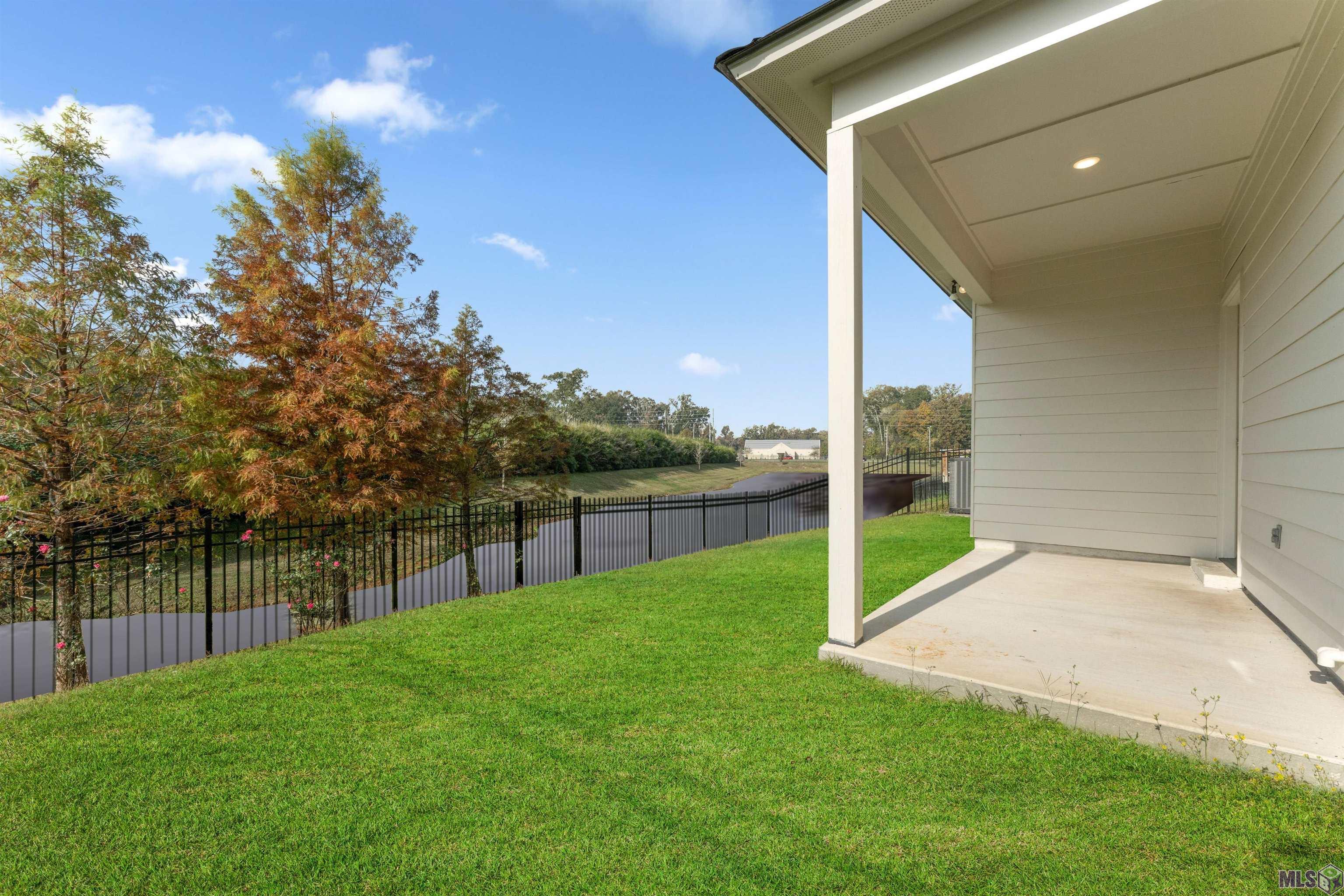 8932 Southlawn Drive Baton Rouge, LA 70810 - Photo 2 of 20