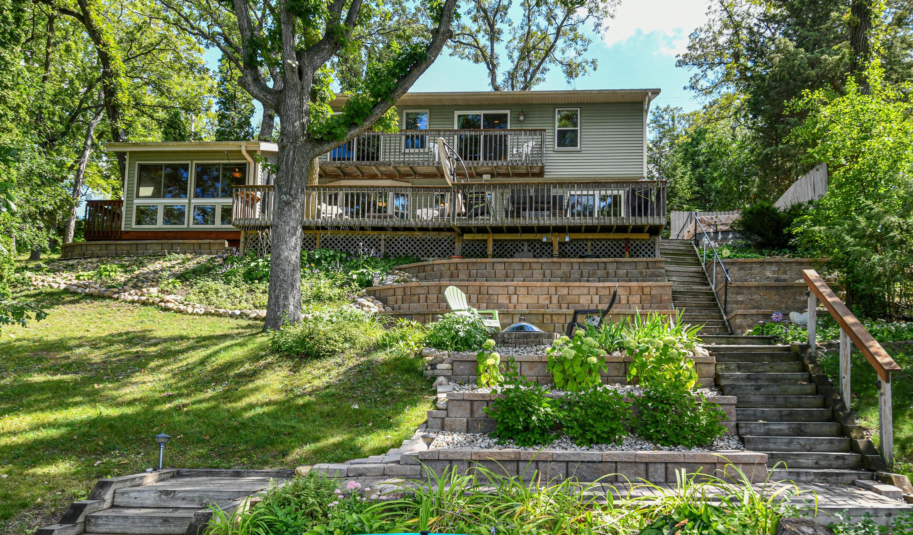 N7595 Ridge Road, Whitewater, WI 53190 Compass