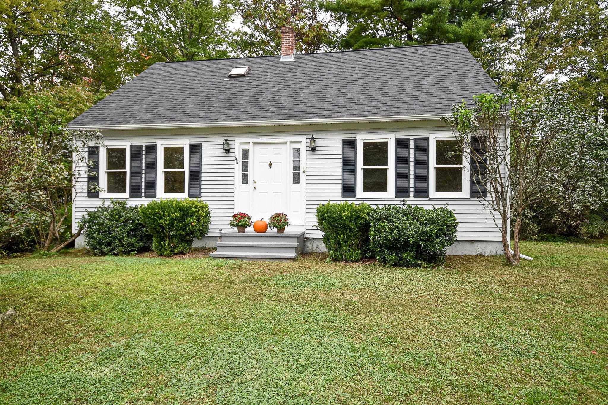 23 Vernon Avenue Rochester, NH 03867 - Photo 1 of 34