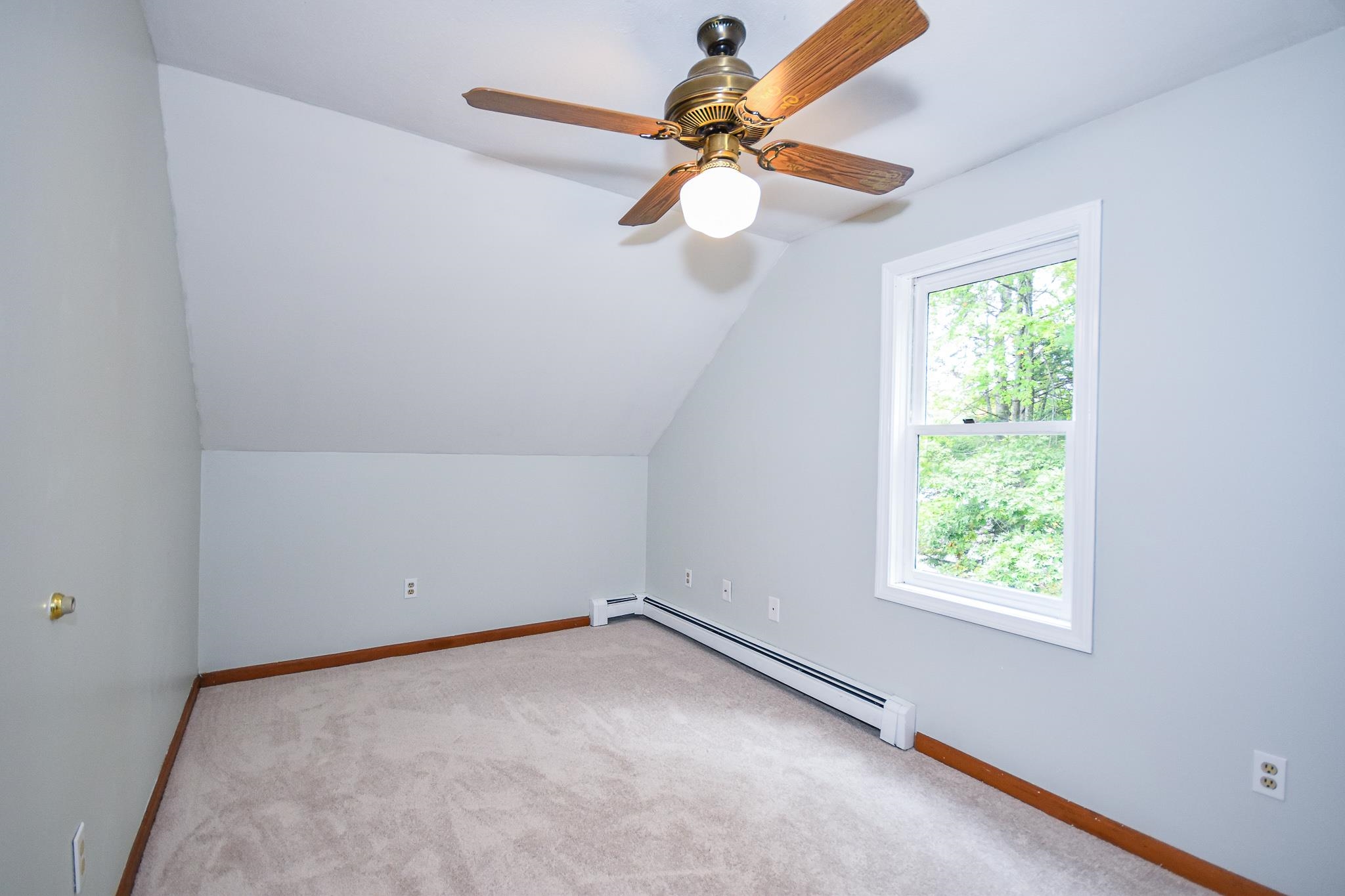 23 Vernon Avenue Rochester, NH 03867 - Photo 29 of 34
