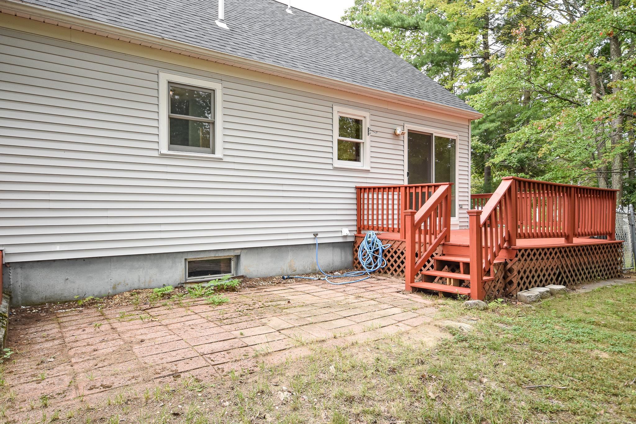 23 Vernon Avenue Rochester, NH 03867 - Photo 33 of 34