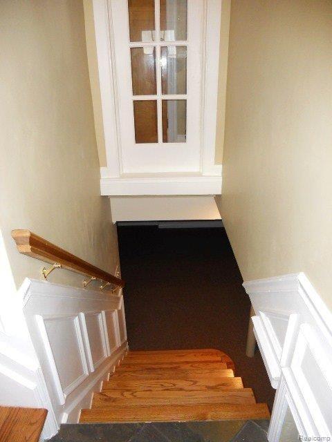 9723 Rosedale Boulevard Allen Park, MI 48101 - Photo 13 of 33 Stairs to Basement.JPG
