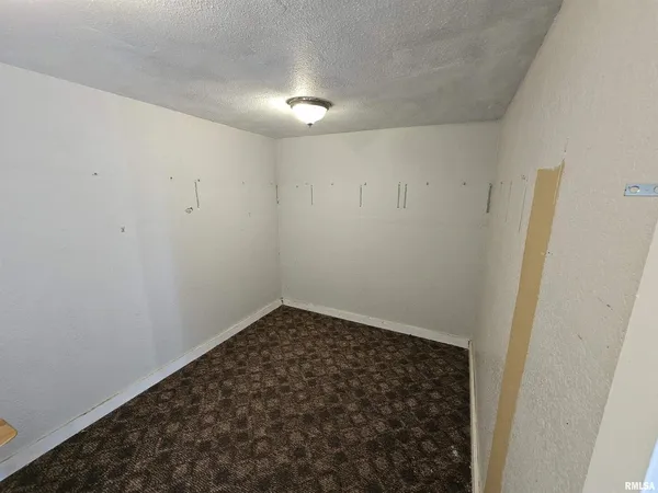 $84,500 | 233 N Us Hwy 45, Cisne, IL 62823