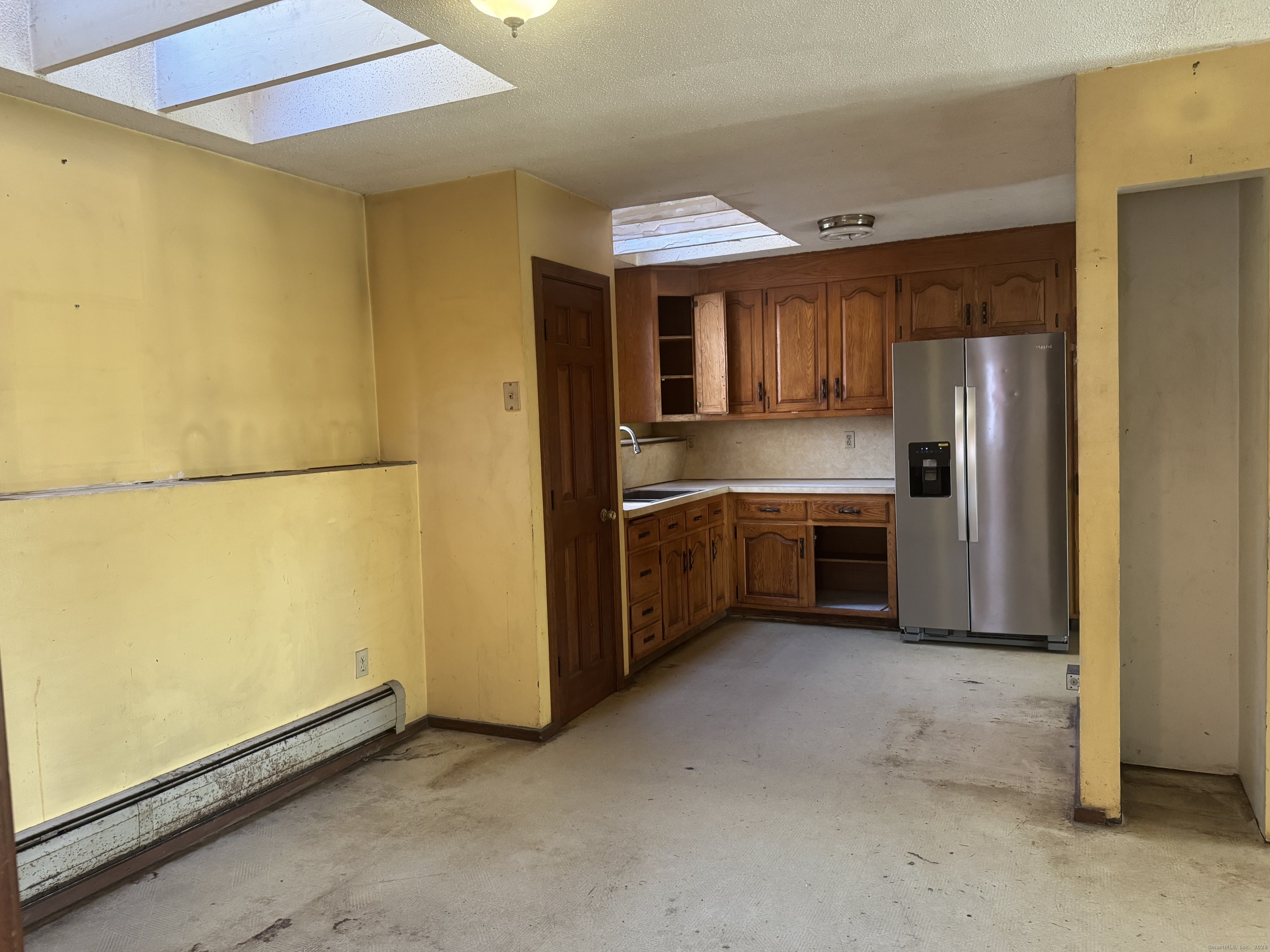 121 Gracey Road Canton, CT 06019 - Photo 6 of 19