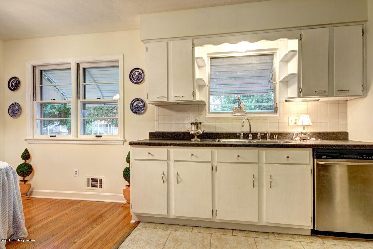 2014 Farnsley Road Louisville, KY 40216 - Photo 8 of 33 Farnsley #11