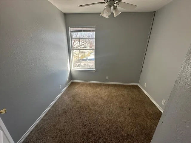 $1,195 | 112 South Holly Avenue, Sherman, TX 75092