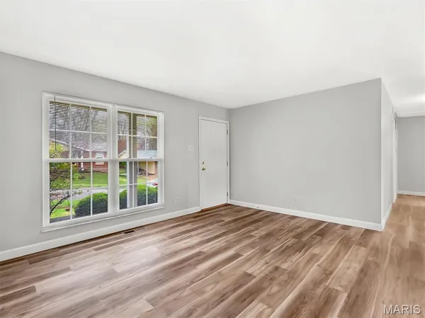 $275,000 | 708 Vanderville Drive, Fenton, MO 63026